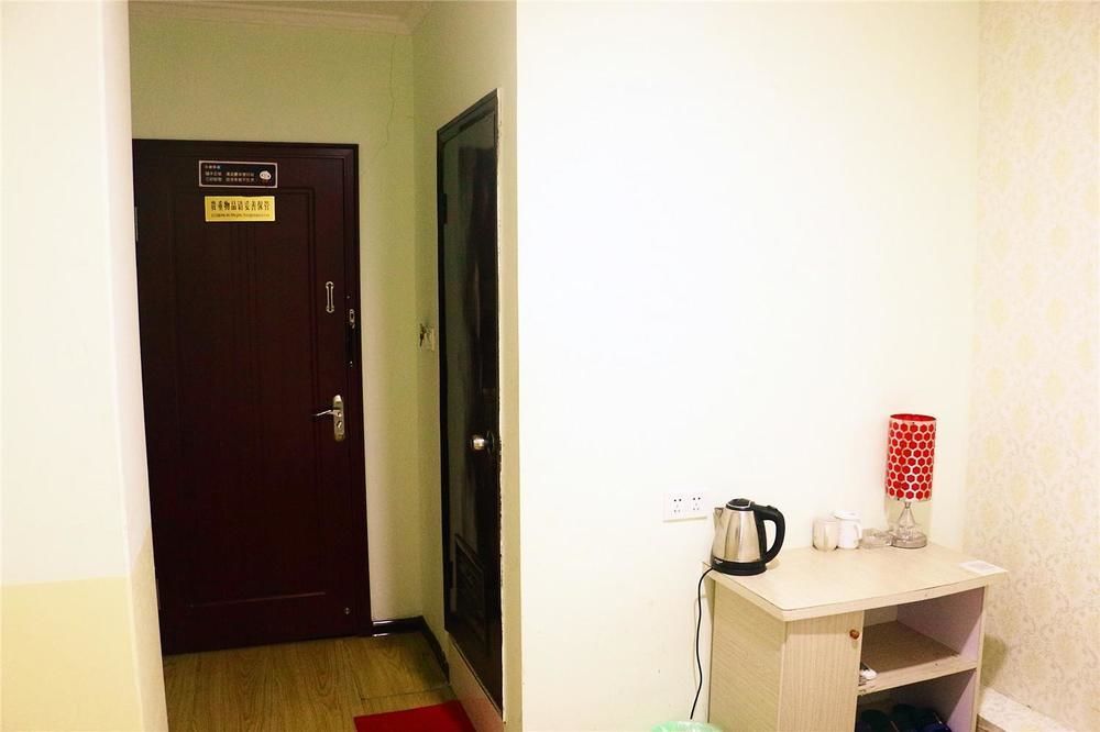 Qingdao Peninsula Four Seasons Business Hotel Екстериор снимка